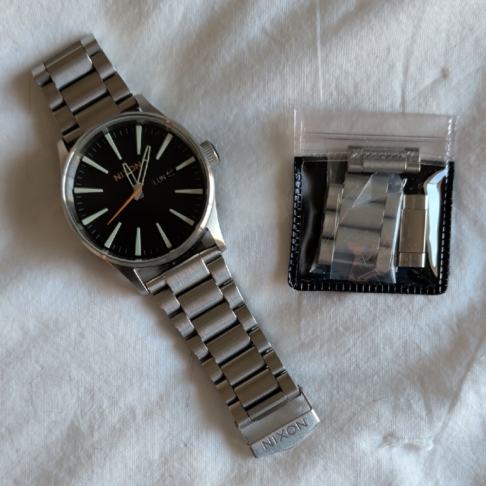 Nixon Sentry
